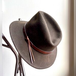 The Sportsman’s Guide 100% wool fedora XL